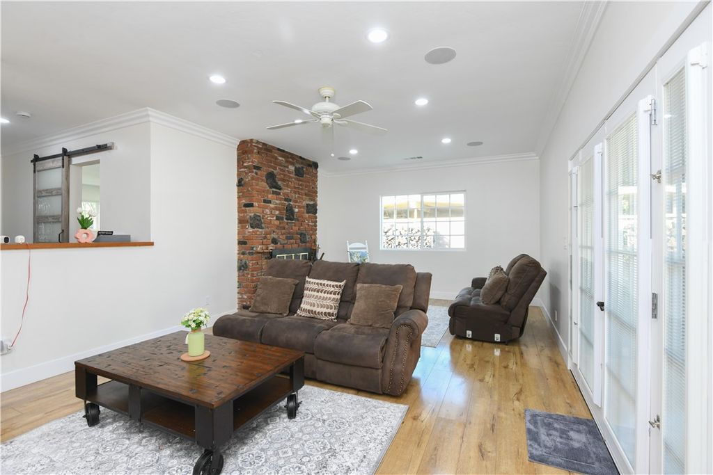 Image 8 of property listing at 5382 Tower, Riverside, CA 92506