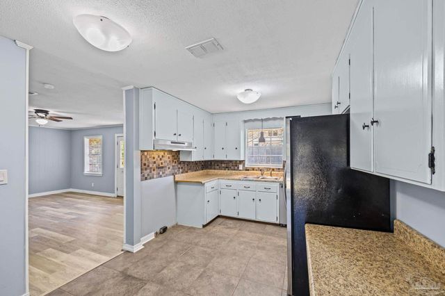 3970 Piedmont Rd, Pensacola, FL 32503