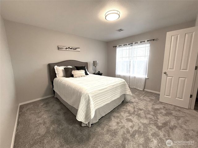 278 NE Deccio Road, College Place, WA 99324