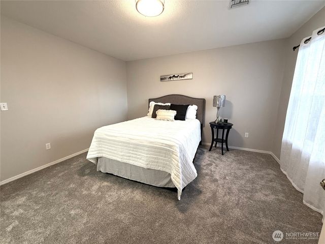 278 NE Deccio Road, College Place, WA 99324