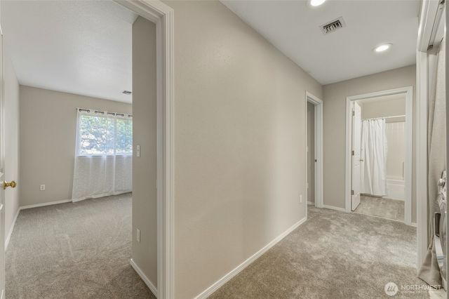 278 NE Deccio Road, College Place, WA 99324