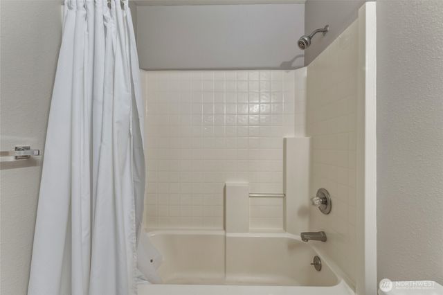 278 NE Deccio Road, College Place, WA 99324