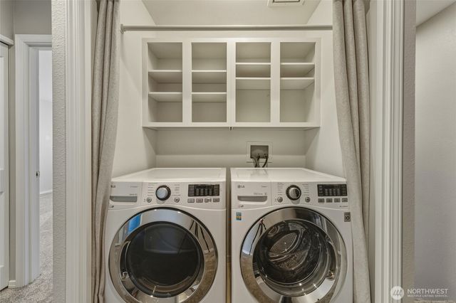 278 NE Deccio Road, College Place, WA 99324