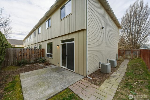 278 NE Deccio Road, College Place, WA 99324