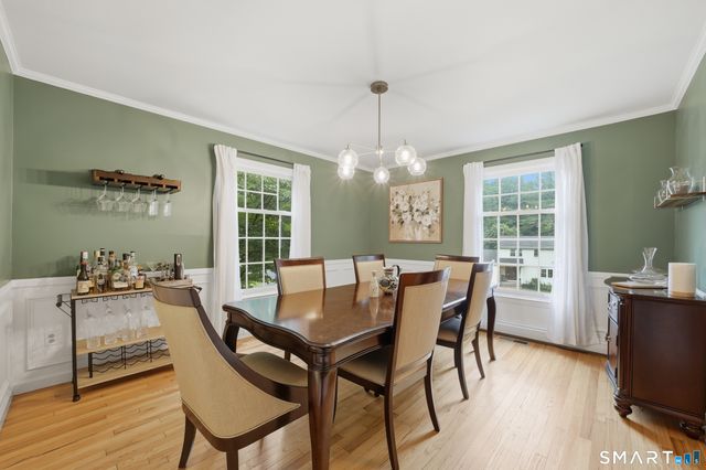 14 Woodchuck Lane, Ridgefield, CT 06877