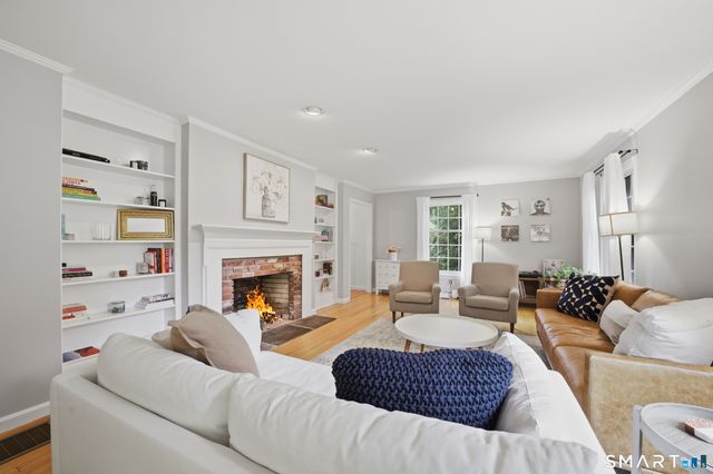 14 Woodchuck Lane, Ridgefield, CT 06877