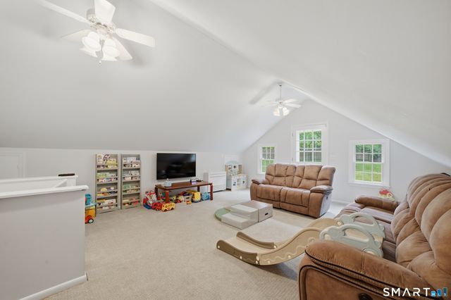 14 Woodchuck Lane, Ridgefield, CT 06877