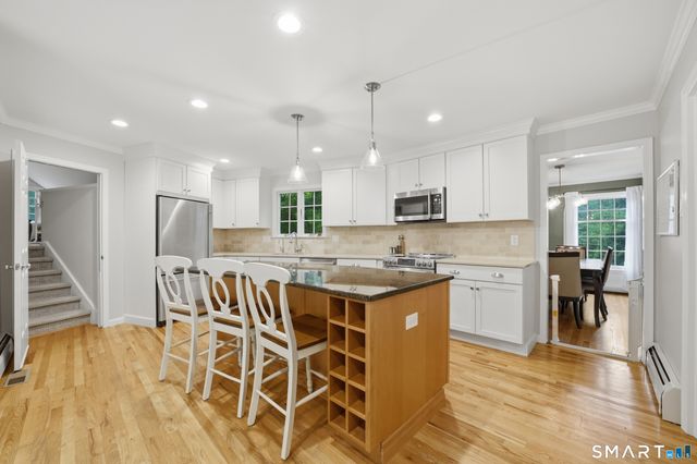 14 Woodchuck Lane, Ridgefield, CT 06877
