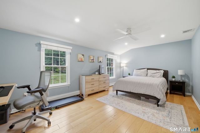 14 Woodchuck Lane, Ridgefield, CT 06877