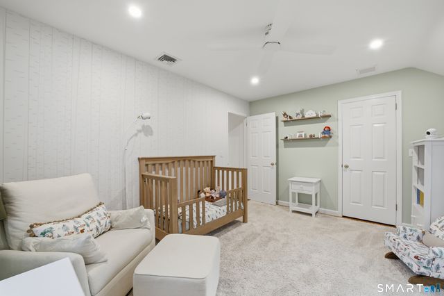 14 Woodchuck Lane, Ridgefield, CT 06877