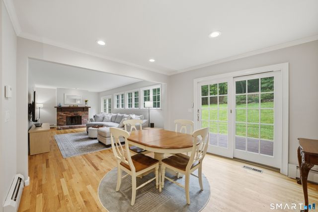 14 Woodchuck Lane, Ridgefield, CT 06877