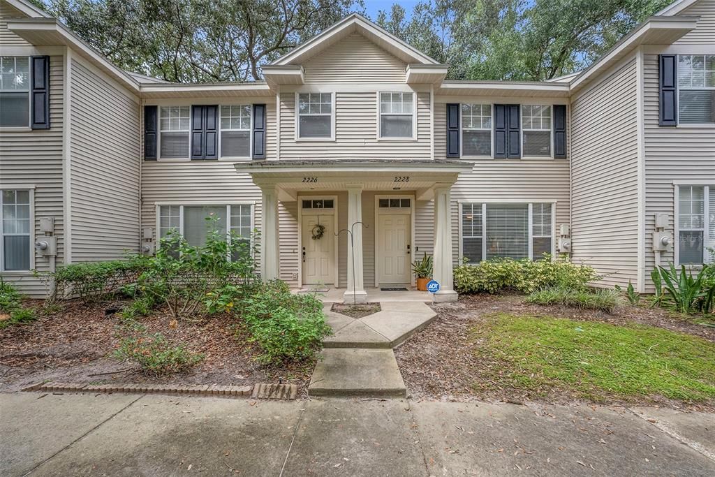 2228 GOLDEN OAK LANE, Valrico, FL 33594