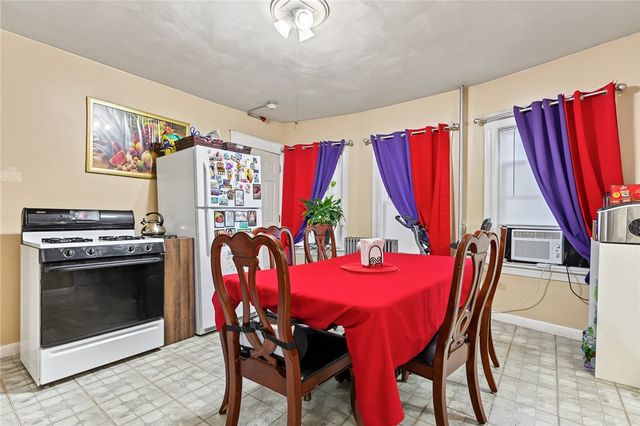 7 Williams Street, Pawtucket, RI 02860