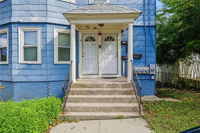 7 Williams Street, Pawtucket, RI 02860