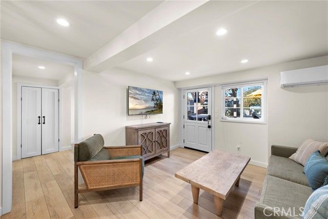 233 Cajon Street, Laguna Beach, CA 92651