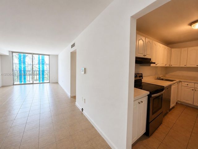 1800 Sans Souci Blvd 239, North Miami, FL 33181