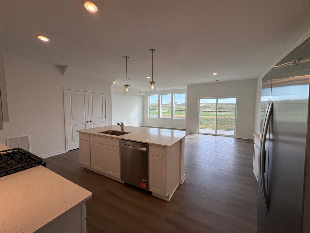 6287 Ivywood Avenue S, Cottage Grove, MN 55016 — exterior