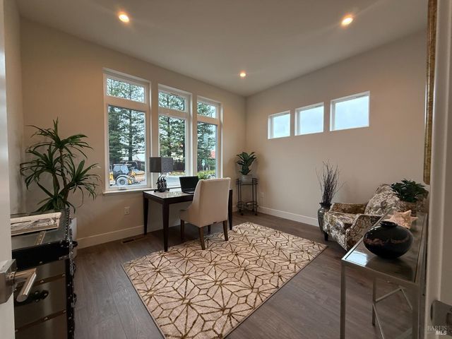 1901 Carlile Pl, Santa Rosa, CA 95403