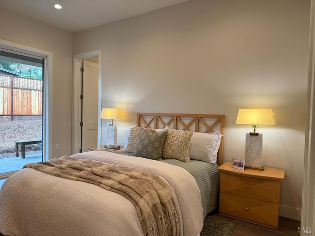 1901 Carlile Pl, Santa Rosa, CA 95403