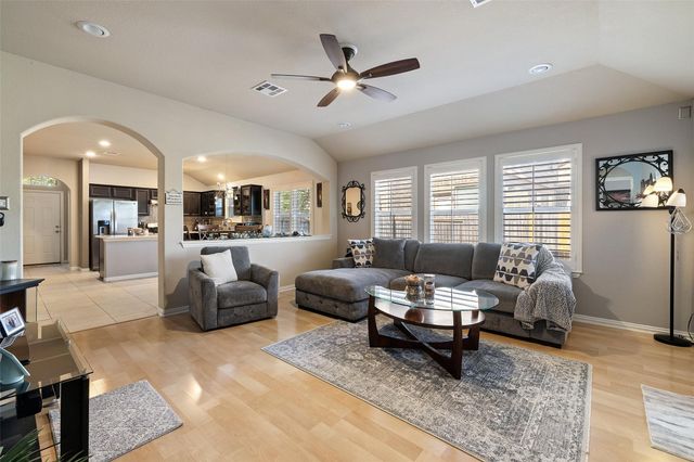 339 Strawberry Blonde DR, Buda, TX 78610