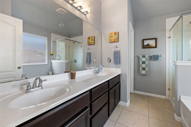 339 Strawberry Blonde DR, Buda, TX 78610