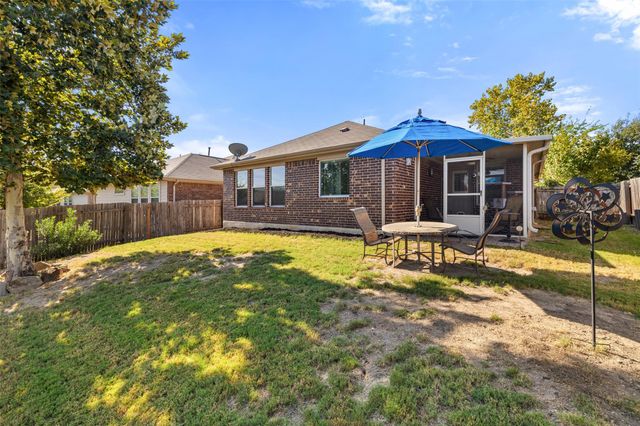 339 Strawberry Blonde DR, Buda, TX 78610