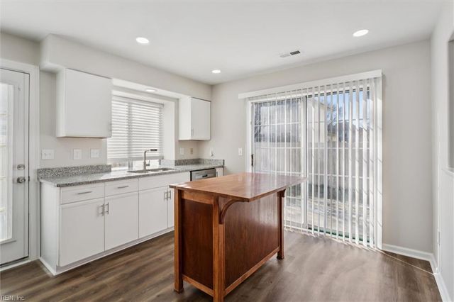 817 Player LN, Newport News, VA 23602