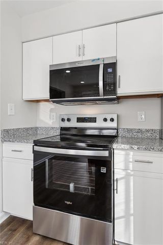 817 Player LN, Newport News, VA 23602