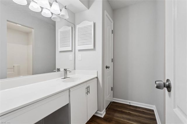 817 Player LN, Newport News, VA 23602