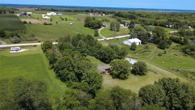 118 Dubuque Street, Swan, IA 50252
