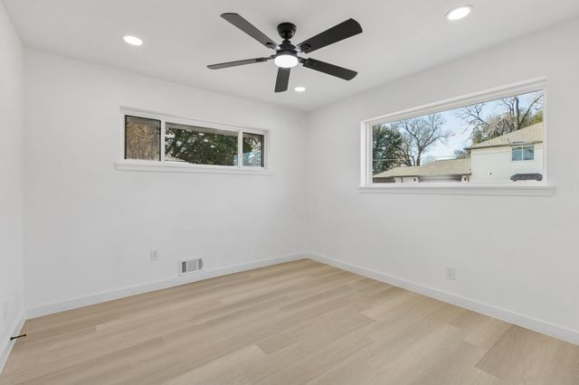 6858 Freemont Street, Dallas, TX 75231