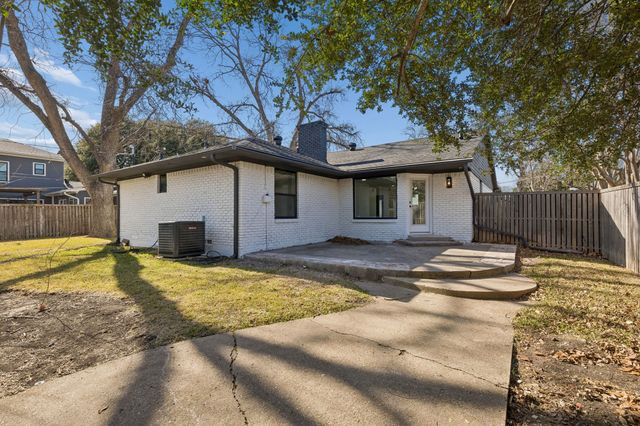 6858 Freemont Street, Dallas, TX 75231