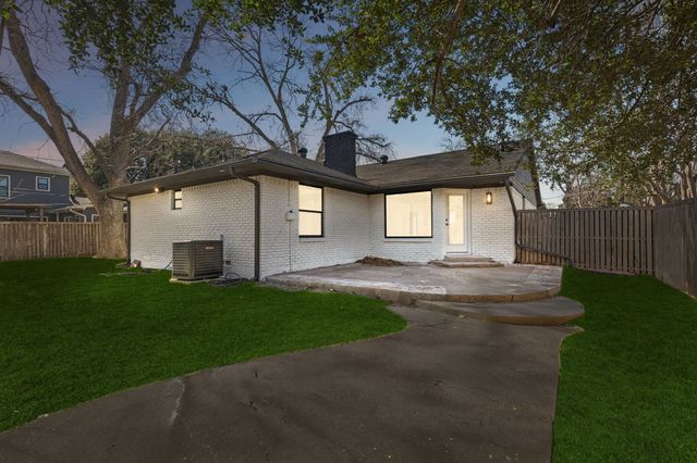 6858 Freemont Street, Dallas, TX 75231