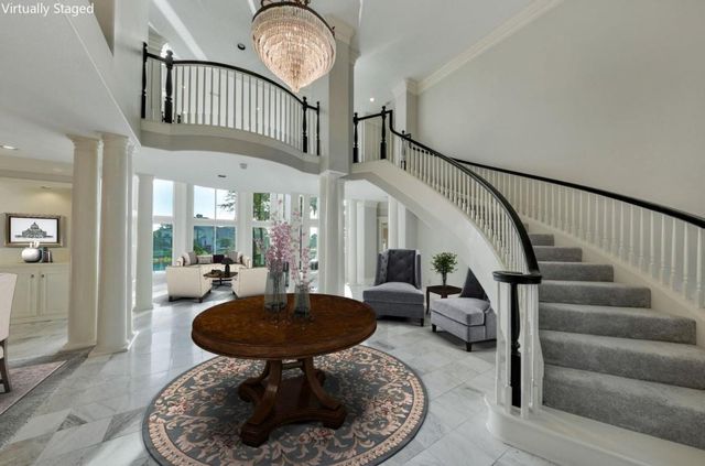 35 W Isle Place, The Woodlands, TX 77381