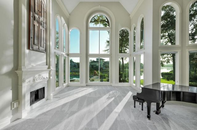 35 W Isle Place, The Woodlands, TX 77381