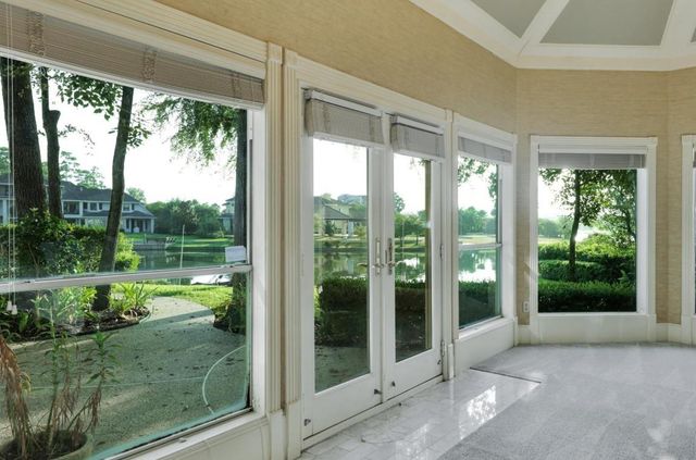 35 W Isle Place, The Woodlands, TX 77381