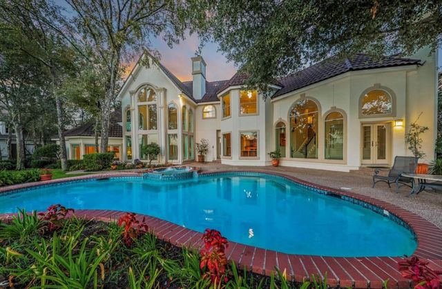 35 W Isle Place, The Woodlands, TX 77381