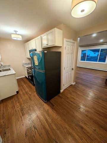 17 Mayflower Circle, Holden, MA 01520