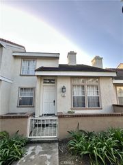 19 Dartmouth, Irvine, CA 92612