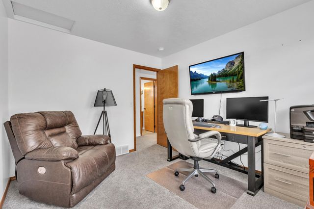 1515 S Avalon Ln, Spokane Valley, WA 99216