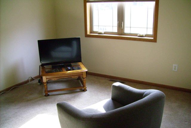 317 Oak Hills Drive, Detroit Lakes, MN 56501