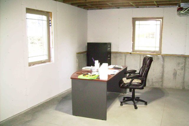 317 Oak Hills Drive, Detroit Lakes, MN 56501