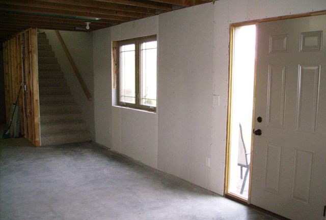 317 Oak Hills Drive, Detroit Lakes, MN 56501