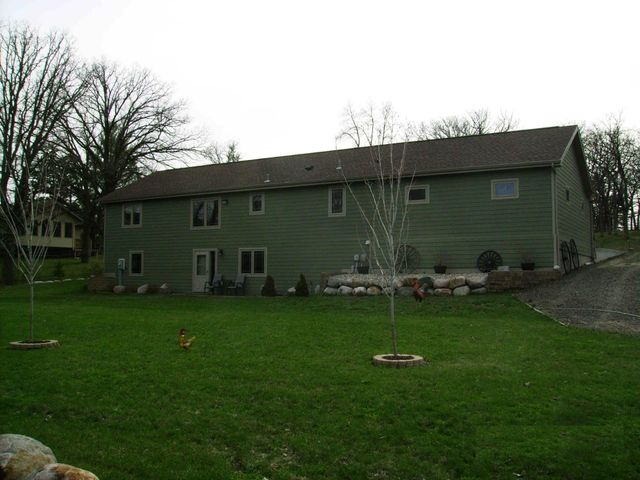 317 Oak Hills Drive, Detroit Lakes, MN 56501