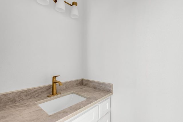 1015 SE 1620, Andrews, TX 79714