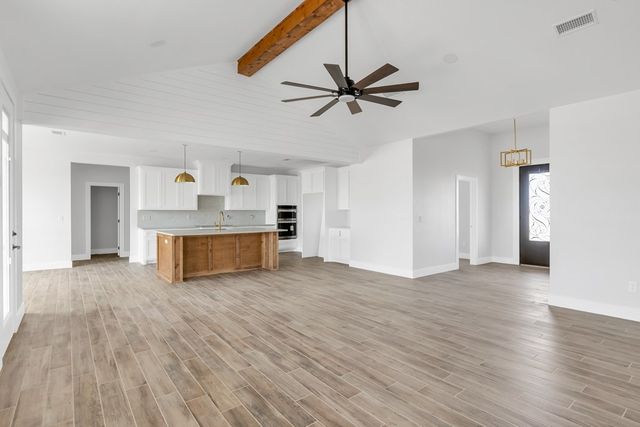 1015 SE 1620, Andrews, TX 79714