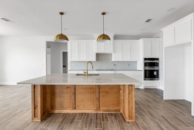 1015 SE 1620, Andrews, TX 79714