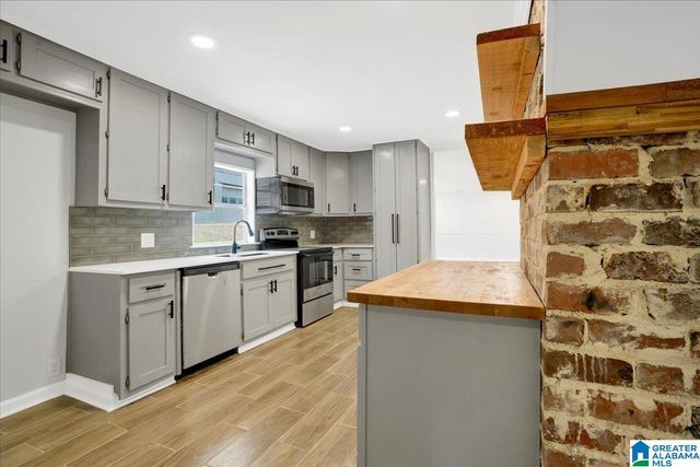 2962 QUEENSTOWN ROAD, Trussville, AL 35173