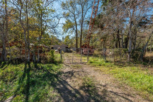 14127 Fm 1008, Dayton, TX 77535