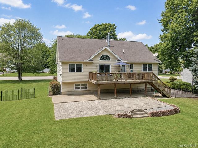 26 Seals Drive, Monroe, NY 10950